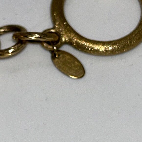 Rivka Friedman Brushed Gold-tone Oval Link Bracelet With Elegant Toggle Clasp - Picture 13 of 14